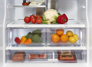 22570 - fridge - PNE25NSLKSS - shelves