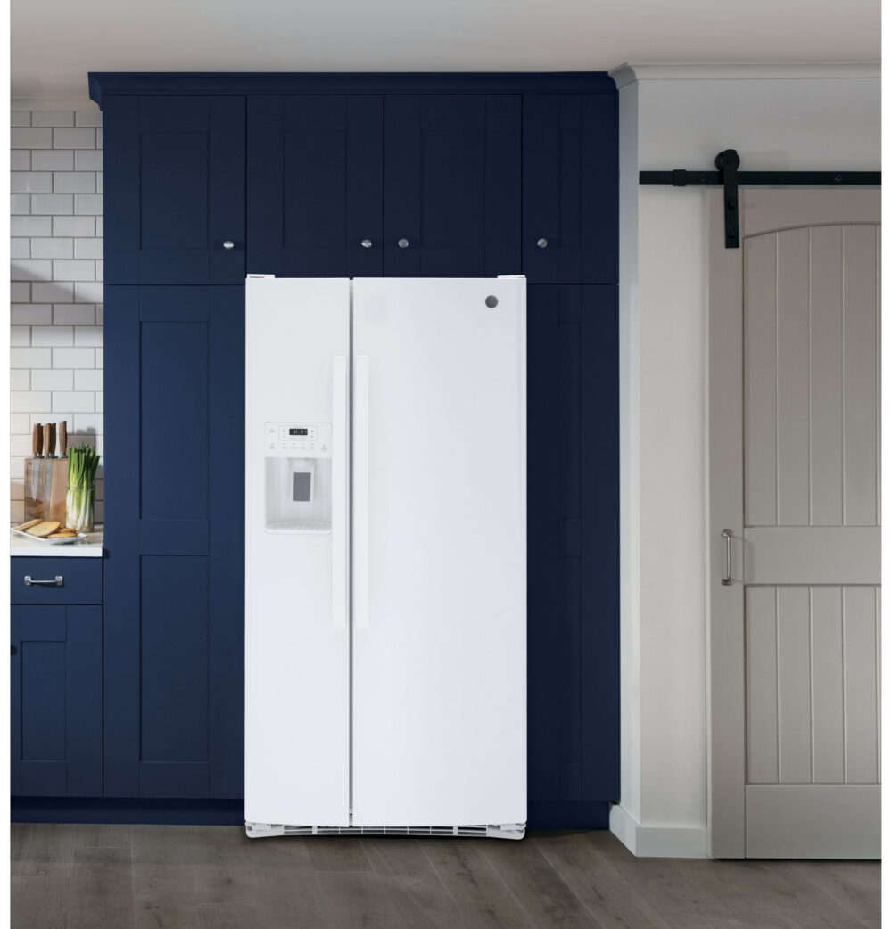 24804 - fridge - GSS23GMPES - in - kitchen